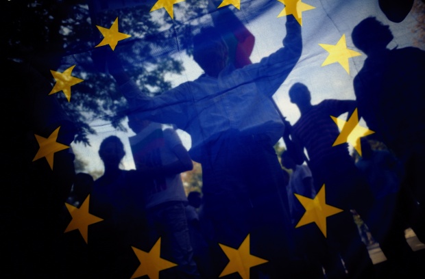 Покрай ромите Франция може да отвори трудовия си пазар за България
