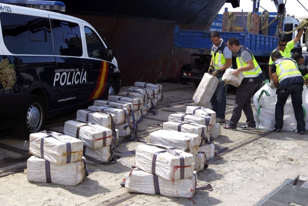 Публикуваха имената на задържаните за трафик на кокаин в Испания българи