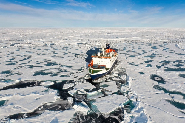 Ледът на Арктика се топи, гони исторически антирекорд