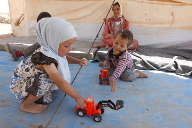 УНИЦЕФ търси 54 млн. д. за сирийските деца бежанци