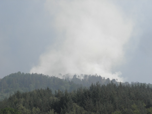 6 големи пожара още бушуват в България
