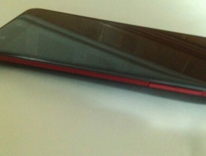Снимки на неизвестен смартфон на HTC