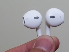Apple може би подготвя и нов модел слушалки. Вижте снимки