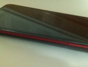 Снимки на предполагаем конкурент на Galaxy Note от HTC