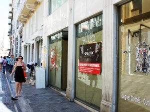 Три от всеки 10 магазина в Солун затварят врати
