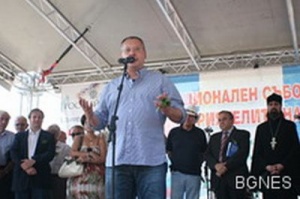 Станишев на събора на русофилите: ГЕРБ шмекеруват!