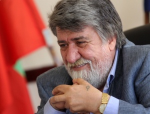 Вежди Рашидов: Който мисли, че се мазня, не е в час