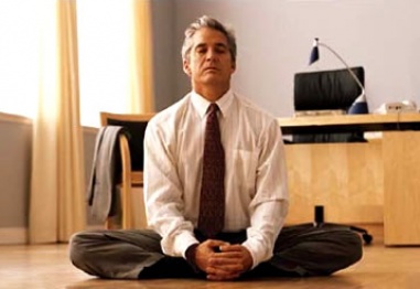 Първи урок по йога... в офиса