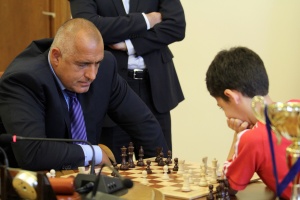 Цецко би Бойко и Сергей на шах