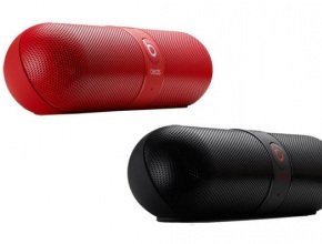 Снимки на Bluetooth високоговорител с марката Beats Audio