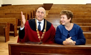 Еврокомисар Георгиева: Вижда се краят на еврокризата