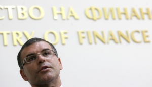 Дянков иска да облага с 10% доходите от депозити