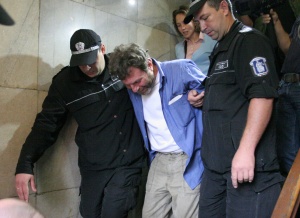 Проверяват дали мъжът, размахал пистолет пред Цветанов, е вменяем