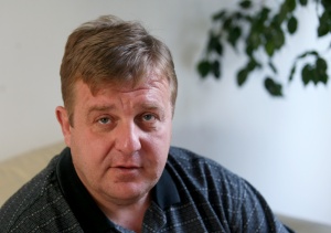 Задължително образование за ромските деца искат от ВМРО