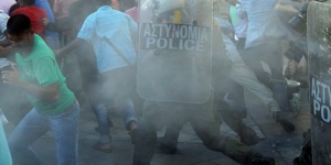 Над 40 арестувани при мюсюлманските протести в Атина