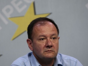 Миков обвини Цветанов в „пълна неадекватност“ заради полицейските протести