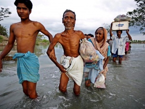 1 милион бежанци в Индия заради проливните дъждове