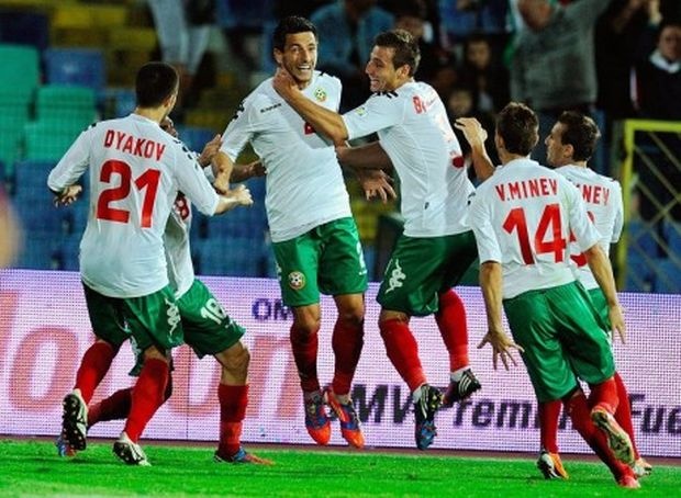 Свалиха цените на билетите за мача с Дания