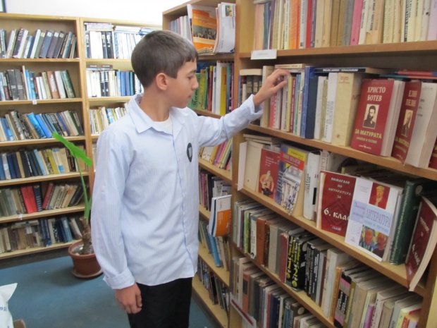 Ученик на 13 г. от Русе – най-четящото дете в България