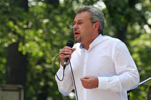 Парламентът отхвърли законопроекта за митинги само на български език