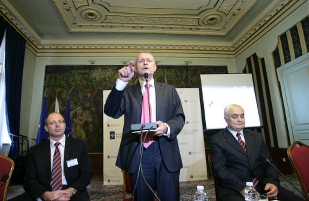 НАТО на помощ на държавите, преминали през Арабската пролет