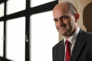 Съветите на Главния оперативен директор на Societe General Експресбанк за банковите карти и онлайн банкирането