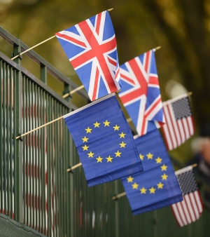 Българи и румънци са работници „втора ръка“ във Великобритани, показа Би Би Си