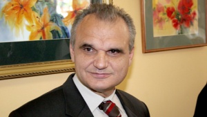 Румънски министър, заподозрян в корупция с еврофондове, подаде оставка