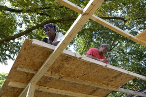 Американският бизнес наема все по-малко служители, сочи проучване