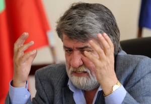 Увеличават с 10% заплатите на 11 000 души в културната сфера