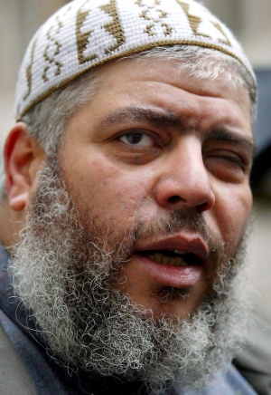 Екстрадираха радикалният ислямист Ал- Масри в САЩ