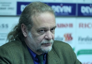 Станишев начело на ПЕС създава полезни напрежения, твърди политолог