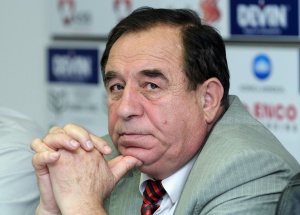 Различни данъци в заведения за пушачи и непушачи, предлагат бизнесмени