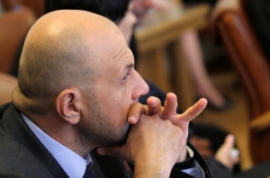 Дончев: И при нарушени обществени поръчки европарите остават в България