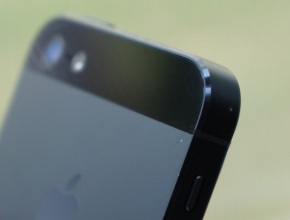 Проверки за качеството забавят производството на iPhone 5