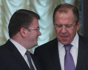 На борда на хванатия руския самолет в Турция не е имало оръжия, заяви Лавров