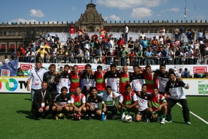 Българите завършиха 14-и на световното по футбол за бездомни