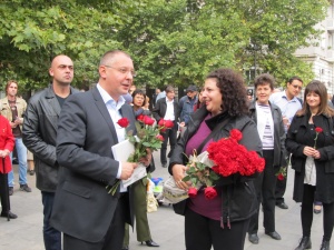 Станишев: Борисов пред ПЕС е като куче пред слон