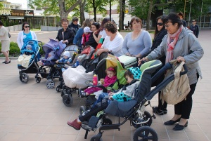 Майки излизат на национален протест заради ниските надбавки