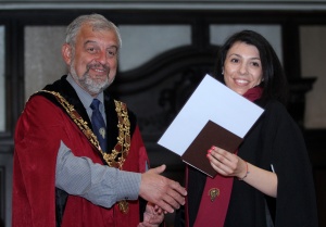 Българските дипломи еднакви с останалите от ЕС от 2014 г.