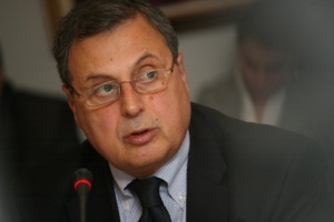 Бизнесът против по-високи вноски за майчинство