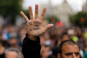 Масови протести в Испания и Унгария