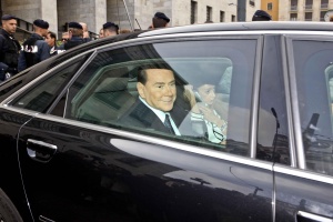 Осъдиха Берлускони на затвор заради данъчни престъпления