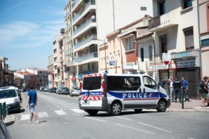 Мъж обра банка в Тулуза със сабя