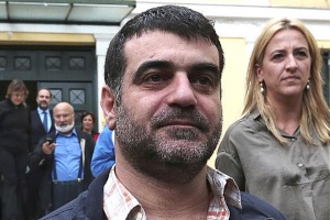 Делото срещу гръцкия журналист, разкрил лица с банкови сметки, започва