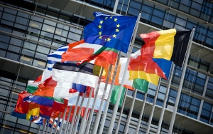 Служители от евроинституциите готвят стачка заради намаления бюджет