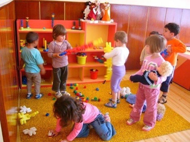 Над 13 000 деца без детска градина в София