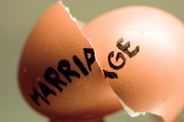 Все по-малко българи встъпват в брак