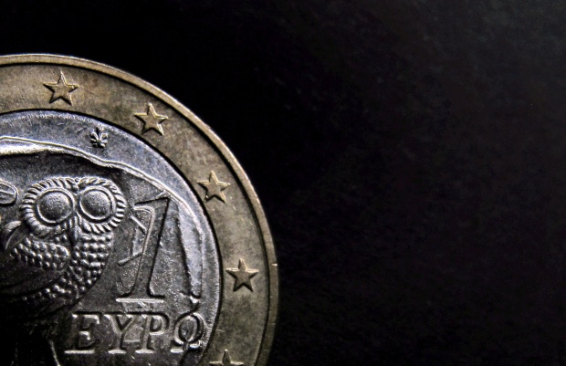 Дефицитът и дългът на Гърция се оказаха изненадващо високи