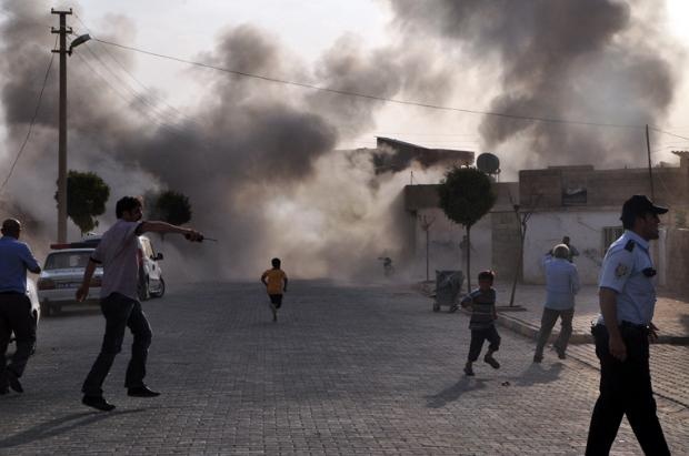 Кола-бомба отне живота на 10 души в Дамаск